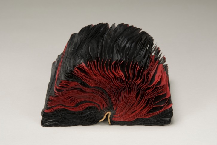 Old Books Turned Into Amazing Sculptures