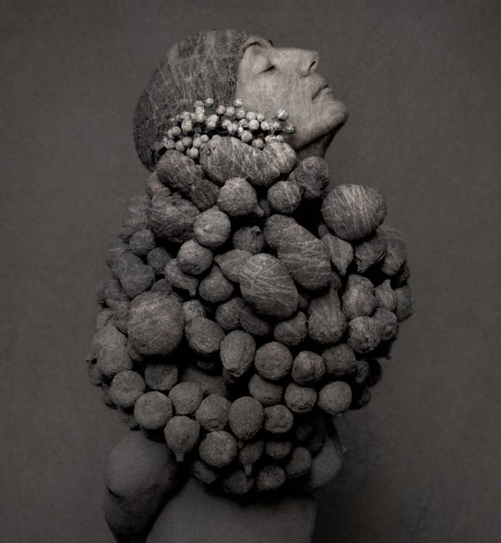 Surreal Black and White Photography by Roberto Kusterle