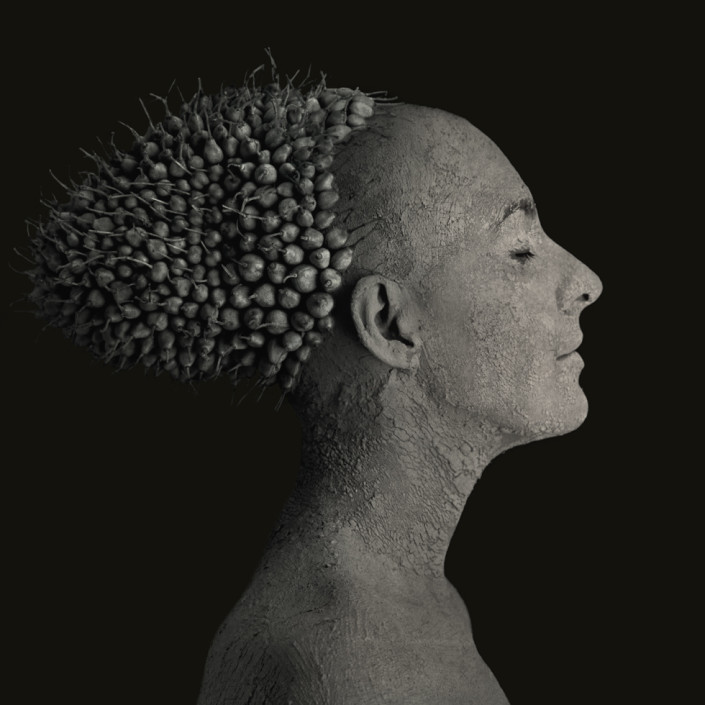 Surreal Black and White Photography by Roberto Kusterle