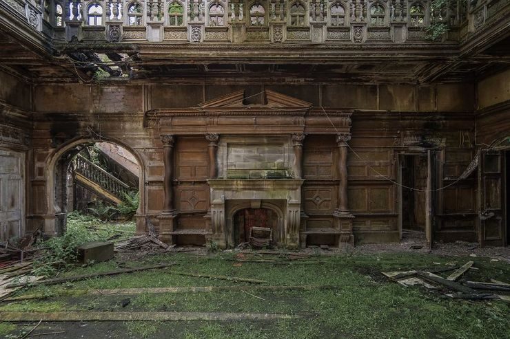 Abandoned Britain: Artist Travels Around UK And Photographs Its Abandoned Places
