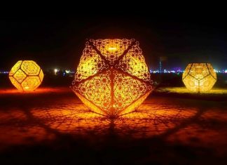 HYBYCOZO: Geometric Laser Cut Sculpture