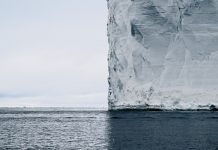 This Iceberg and its shadow divide the view into 4 symmetric quadrants