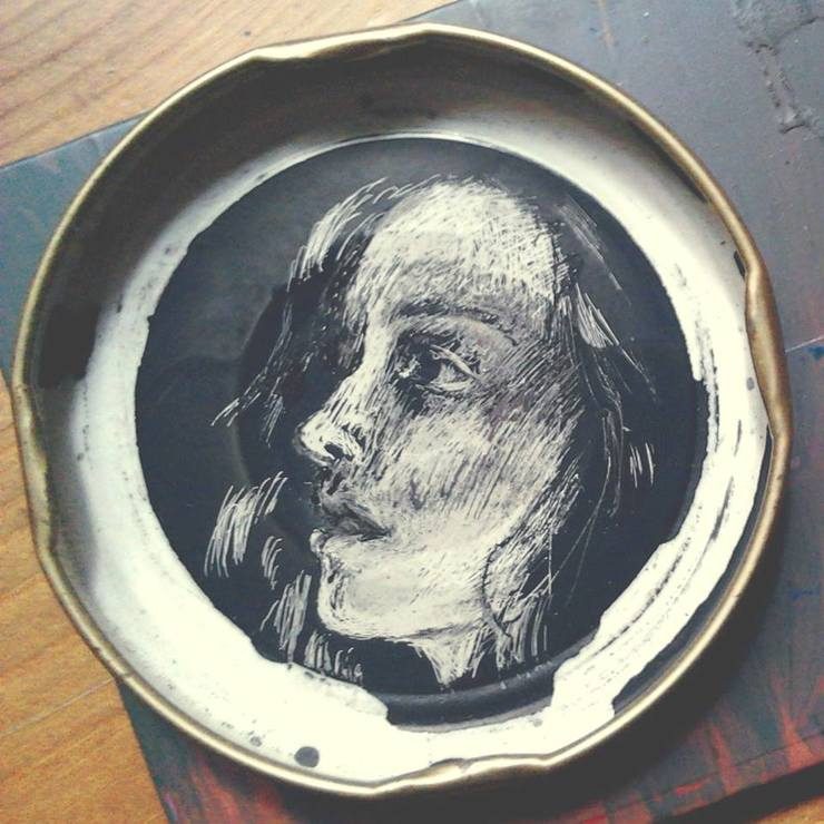 Artist Creates Beautiful Ink Portraits On Bottle Caps