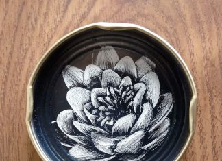 Artist Creates Beautiful Ink Portraits On Bottle Caps