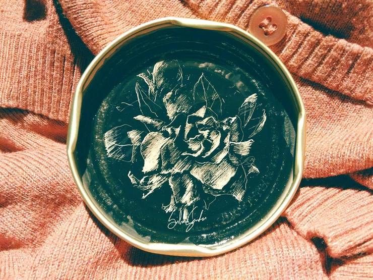 Artist Creates Beautiful Ink Portraits On Bottle Caps
